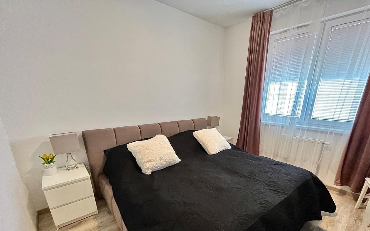 Diamond Apartments - 3 Bedroom, Luxurious Apartment In The Heart Of The City Budapest Eksteriør bilde